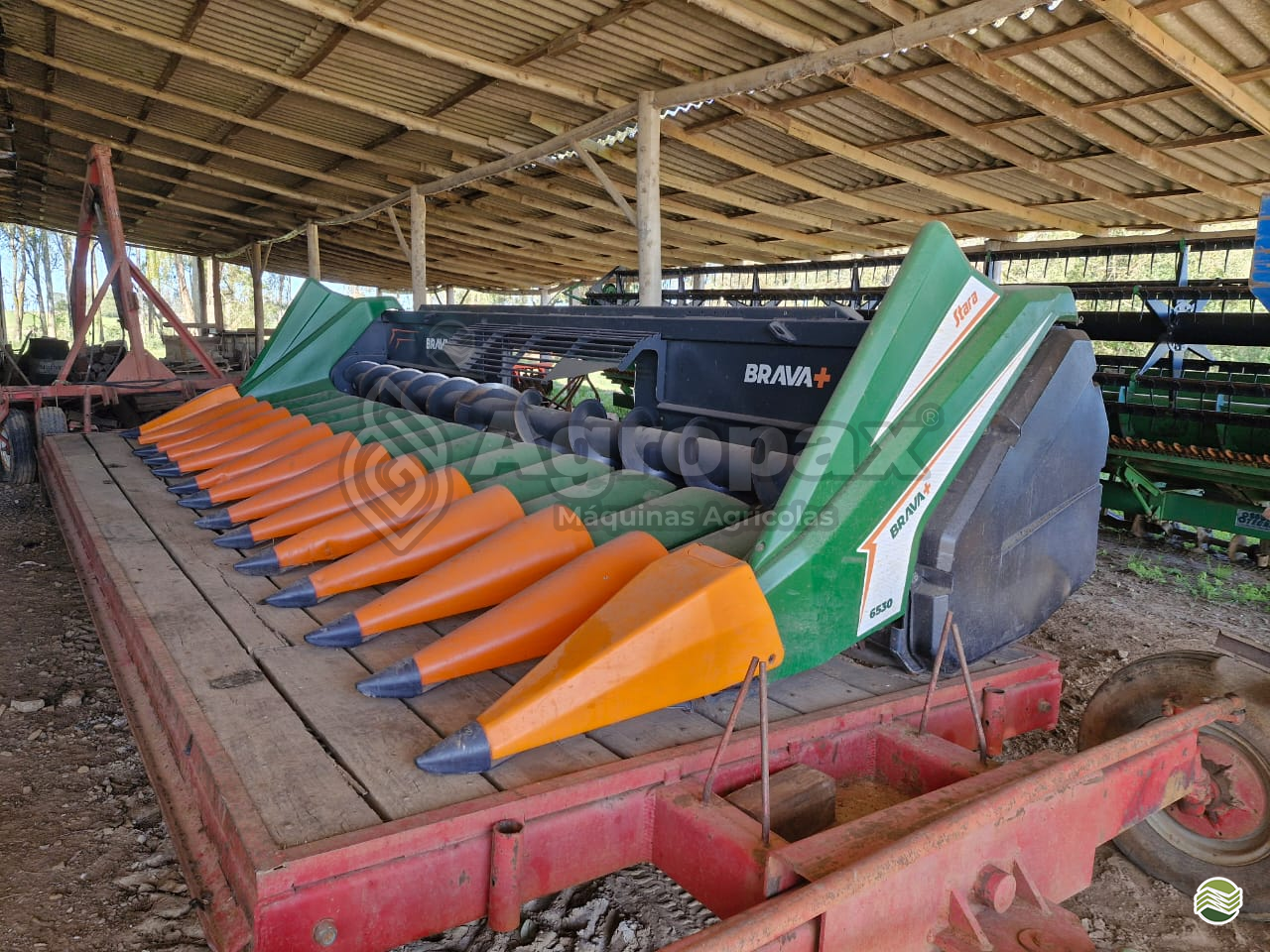 PLATAFORMA COLHEITADEIRA STARA BRAVA 6530 Agropax Máquinas Agrícolas TIBAGI PARANÁ PR